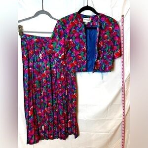 Papell Boutique Top and Pleated Skirt Set Size 8